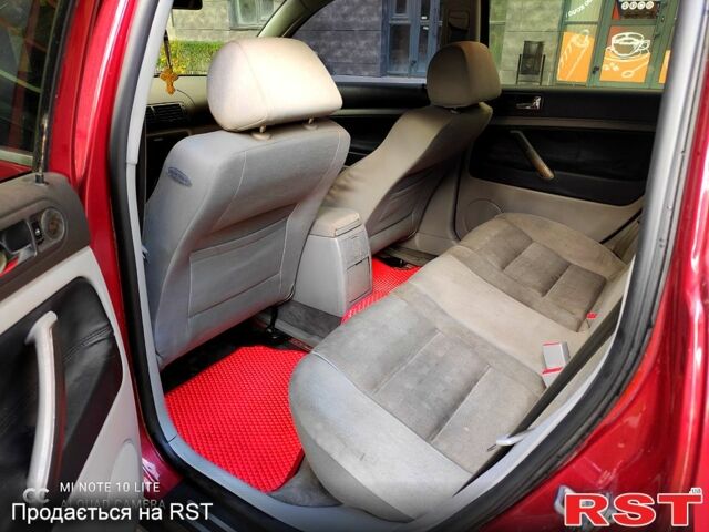 Червоний Фольксваген Пассат, об'ємом двигуна 1.6 л та пробігом 250 тис. км за 3900 $, фото 12 на Automoto.ua