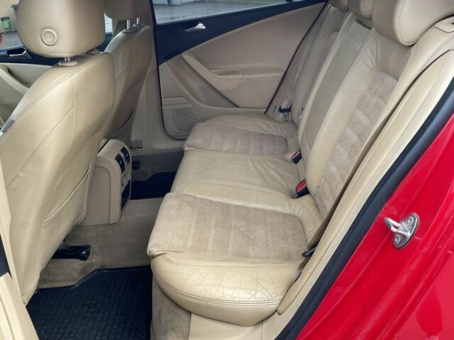 Красный Фольксваген Пассат, объемом двигателя 1.9 л и пробегом 300 тыс. км за 5000 $, фото 20 на Automoto.ua