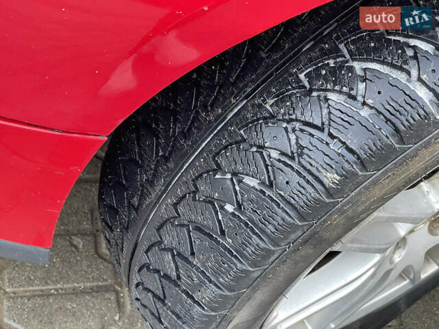 Красный Фольксваген Пассат, объемом двигателя 1.9 л и пробегом 308 тыс. км за 5000 $, фото 39 на Automoto.ua