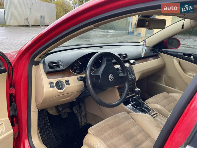Красный Фольксваген Пассат, объемом двигателя 1.9 л и пробегом 308 тыс. км за 5000 $, фото 43 на Automoto.ua