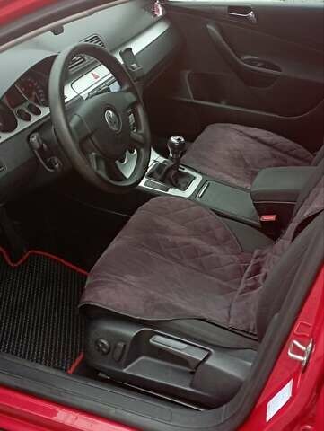 Красный Фольксваген Пассат, объемом двигателя 2 л и пробегом 254 тыс. км за 7999 $, фото 6 на Automoto.ua