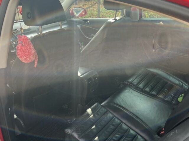 Красный Фольксваген Пассат, объемом двигателя 1.4 л и пробегом 259 тыс. км за 7100 $, фото 7 на Automoto.ua