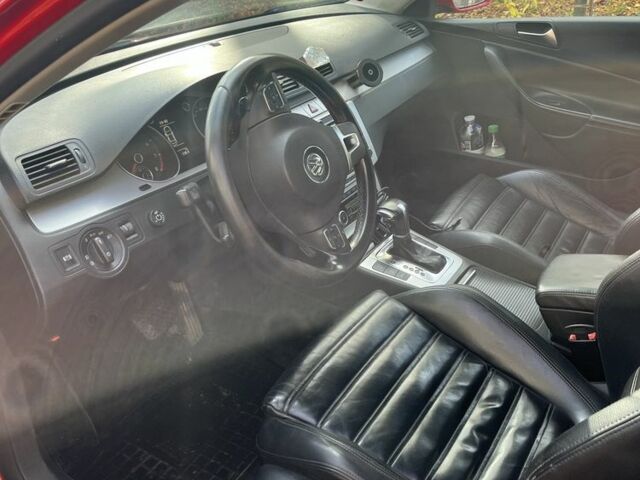 Красный Фольксваген Пассат, объемом двигателя 1.4 л и пробегом 259 тыс. км за 7100 $, фото 6 на Automoto.ua