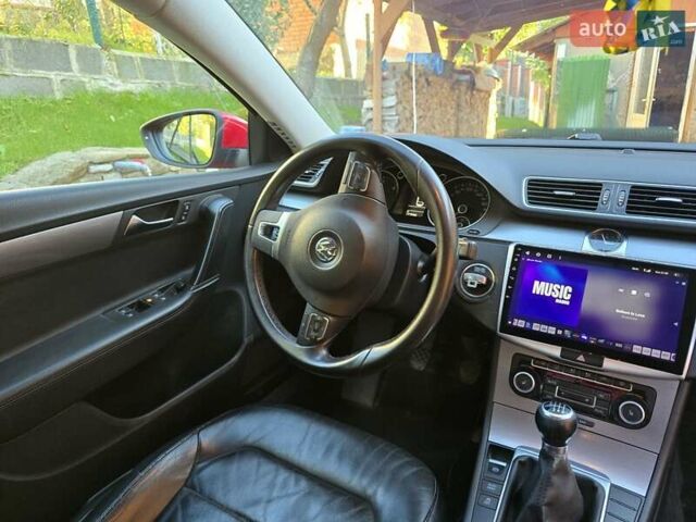 Красный Фольксваген Пассат, объемом двигателя 1.97 л и пробегом 273 тыс. км за 10900 $, фото 7 на Automoto.ua