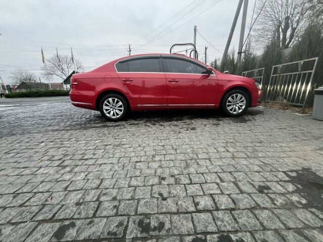 Красный Фольксваген Пассат, объемом двигателя 1.4 л и пробегом 314 тыс. км за 8700 $, фото 7 на Automoto.ua