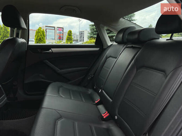 Червоний Фольксваген Пассат, об'ємом двигуна 2.5 л та пробігом 174 тис. км за 10300 $, фото 9 на Automoto.ua