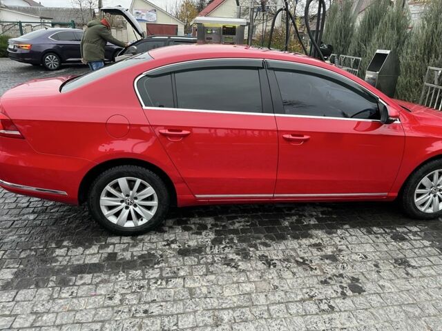 Красный Фольксваген Пассат, объемом двигателя 1.4 л и пробегом 314 тыс. км за 8700 $, фото 6 на Automoto.ua