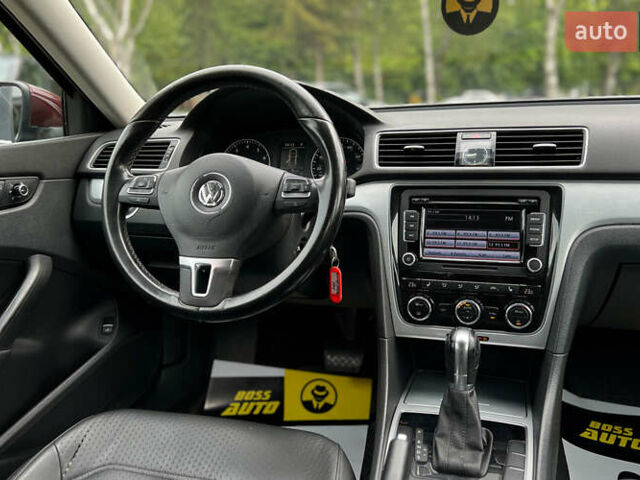 Червоний Фольксваген Пассат, об'ємом двигуна 2.5 л та пробігом 174 тис. км за 10300 $, фото 11 на Automoto.ua