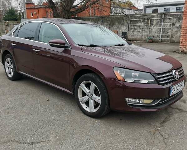 Красный Фольксваген Пассат, объемом двигателя 2.48 л и пробегом 259 тыс. км за 8300 $, фото 3 на Automoto.ua