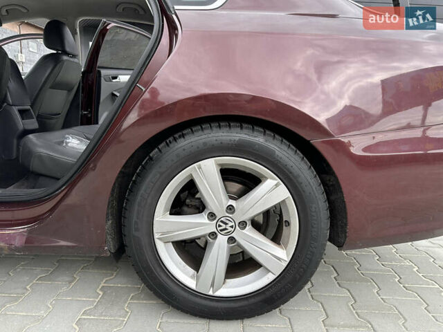 Красный Фольксваген Пассат, объемом двигателя 2.48 л и пробегом 384 тыс. км за 8499 $, фото 50 на Automoto.ua