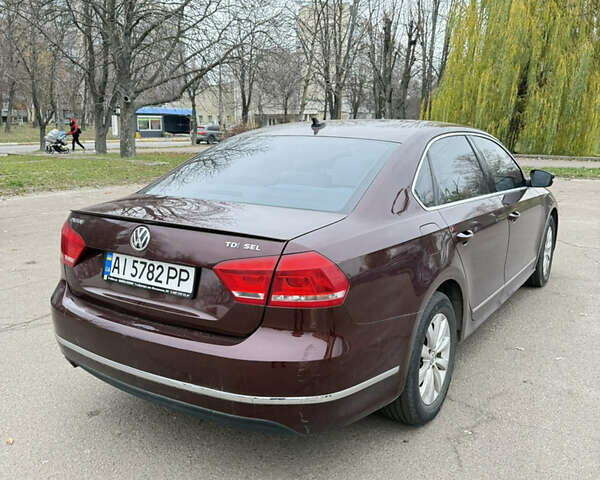 Красный Фольксваген Пассат, объемом двигателя 1.97 л и пробегом 188 тыс. км за 10000 $, фото 3 на Automoto.ua