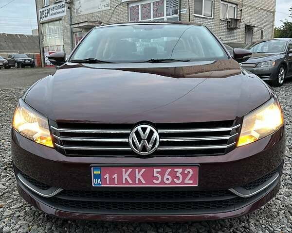 Красный Фольксваген Пассат, объемом двигателя 2.5 л и пробегом 186 тыс. км за 11200 $, фото 2 на Automoto.ua