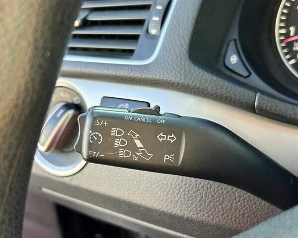 Красный Фольксваген Пассат, объемом двигателя 2.48 л и пробегом 122 тыс. км за 9500 $, фото 24 на Automoto.ua