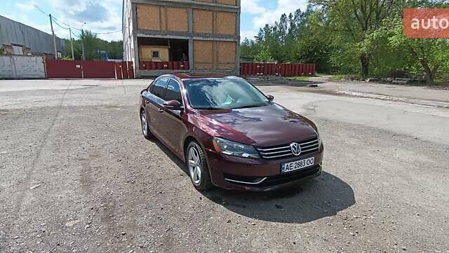 Красный Фольксваген Пассат, объемом двигателя 2.5 л и пробегом 250 тыс. км за 9250 $, фото 13 на Automoto.ua