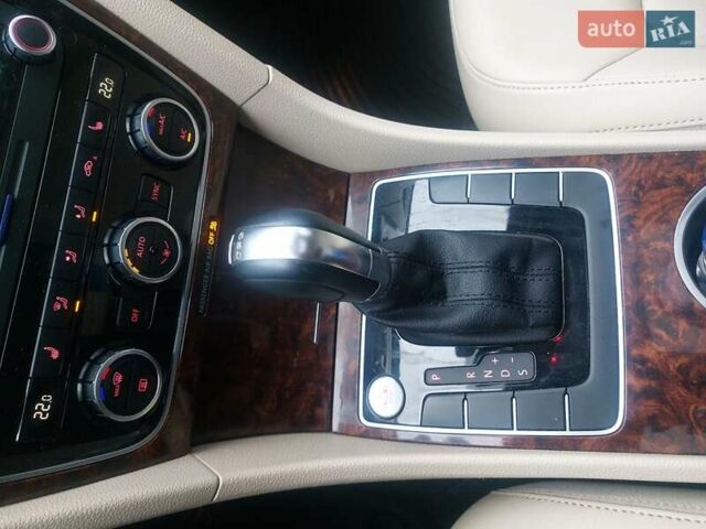 Красный Фольксваген Пассат, объемом двигателя 2 л и пробегом 163 тыс. км за 10750 $, фото 3 на Automoto.ua