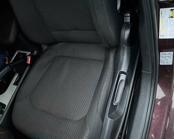 Красный Фольксваген Пассат, объемом двигателя 2.48 л и пробегом 241 тыс. км за 9500 $, фото 9 на Automoto.ua