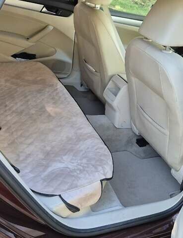 Красный Фольксваген Пассат, объемом двигателя 2.48 л и пробегом 259 тыс. км за 8300 $, фото 9 на Automoto.ua