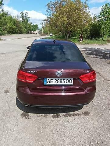 Красный Фольксваген Пассат, объемом двигателя 2.5 л и пробегом 250 тыс. км за 9250 $, фото 17 на Automoto.ua