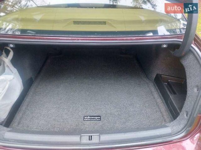 Красный Фольксваген Пассат, объемом двигателя 2 л и пробегом 163 тыс. км за 10750 $, фото 13 на Automoto.ua