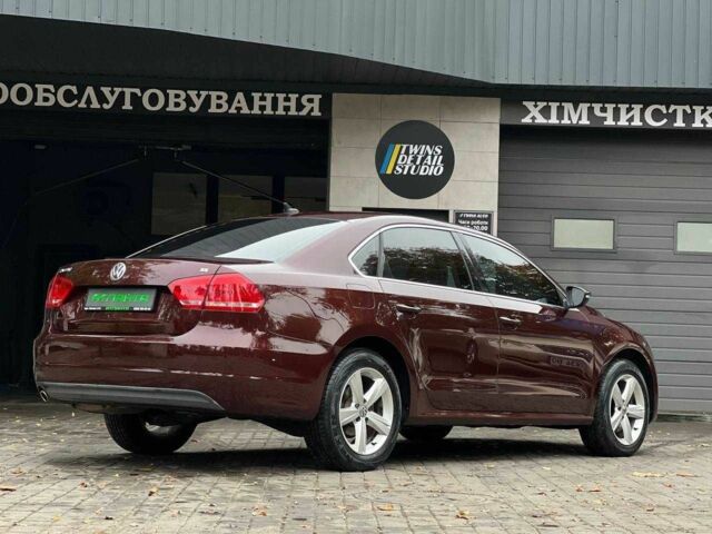 Красный Фольксваген Пассат, объемом двигателя 2.5 л и пробегом 70 тыс. км за 9900 $, фото 6 на Automoto.ua