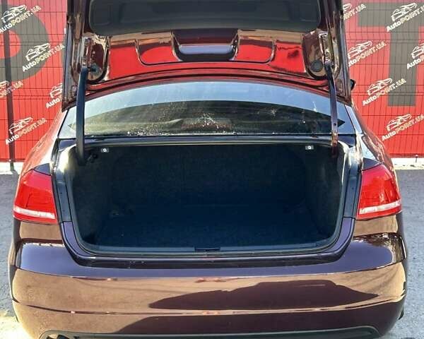 Красный Фольксваген Пассат, объемом двигателя 2.48 л и пробегом 122 тыс. км за 9500 $, фото 9 на Automoto.ua