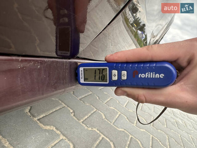 Красный Фольксваген Пассат, объемом двигателя 2.48 л и пробегом 384 тыс. км за 8499 $, фото 11 на Automoto.ua