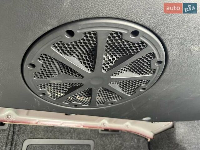 Червоний Фольксваген Пассат, об'ємом двигуна 2.5 л та пробігом 262 тис. км за 8499 $, фото 24 на Automoto.ua