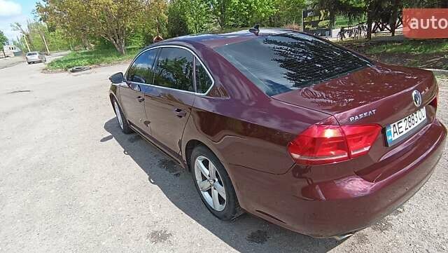 Красный Фольксваген Пассат, объемом двигателя 2.5 л и пробегом 250 тыс. км за 9250 $, фото 18 на Automoto.ua