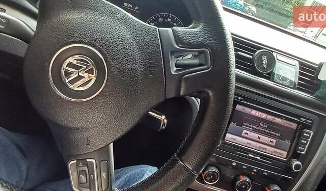 Червоний Фольксваген Пассат, об'ємом двигуна 2.5 л та пробігом 328 тис. км за 9450 $, фото 5 на Automoto.ua