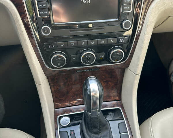 Червоний Фольксваген Пассат, об'ємом двигуна 1.9 л та пробігом 283 тис. км за 11250 $, фото 28 на Automoto.ua