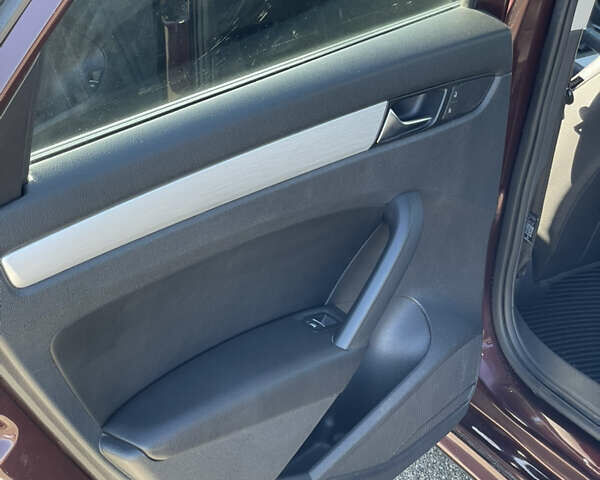 Фольксваген Пассат 2013 в Киеве на Automoto.ua Красный Фольксваген Пассат, объемом двигателя 2.48 л и пробегом 210 тыс. км за 9500 $, фото 17 на Automoto.ua