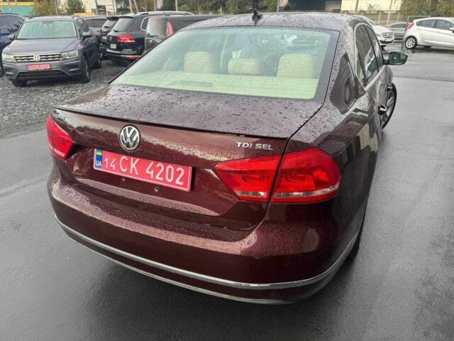 Красный Фольксваген Пассат, объемом двигателя 2 л и пробегом 192 тыс. км за 9750 $, фото 7 на Automoto.ua