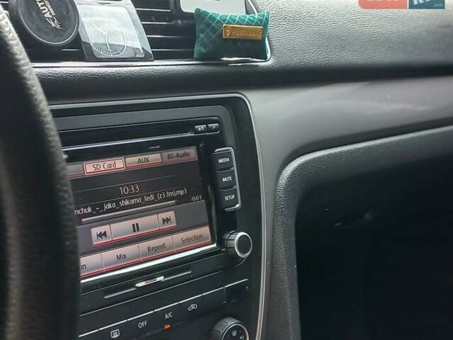 Червоний Фольксваген Пассат, об'ємом двигуна 2.5 л та пробігом 328 тис. км за 9450 $, фото 3 на Automoto.ua