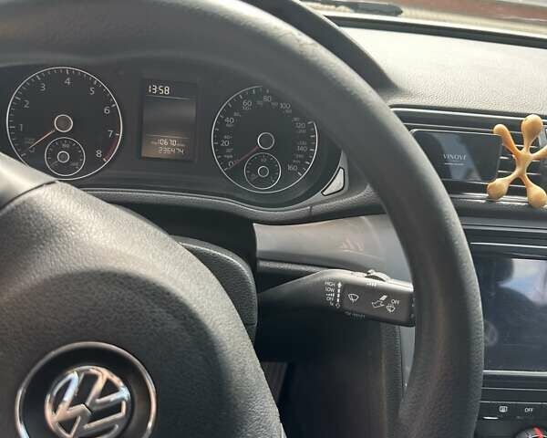 Червоний Фольксваген Пассат, об'ємом двигуна 2.5 л та пробігом 236 тис. км за 8800 $, фото 10 на Automoto.ua