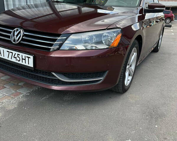 Красный Фольксваген Пассат, объемом двигателя 2.48 л и пробегом 230 тыс. км за 9300 $, фото 2 на Automoto.ua