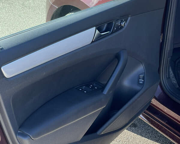 Фольксваген Пассат 2013 в Киеве на Automoto.ua Красный Фольксваген Пассат, объемом двигателя 2.48 л и пробегом 210 тыс. км за 9500 $, фото 15 на Automoto.ua