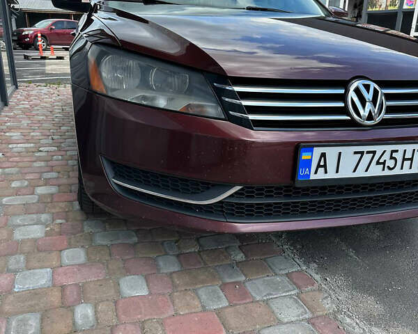 Красный Фольксваген Пассат, объемом двигателя 2.48 л и пробегом 230 тыс. км за 9300 $, фото 1 на Automoto.ua