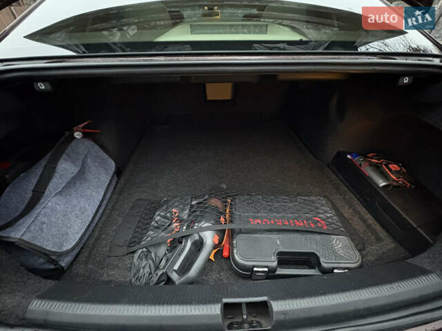 Красный Фольксваген Пассат, объемом двигателя 1.97 л и пробегом 220 тыс. км за 9700 $, фото 26 на Automoto.ua