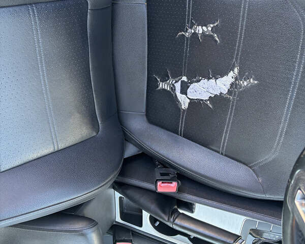 Красный Фольксваген Пассат, объемом двигателя 2.5 л и пробегом 264 тыс. км за 8999 $, фото 19 на Automoto.ua