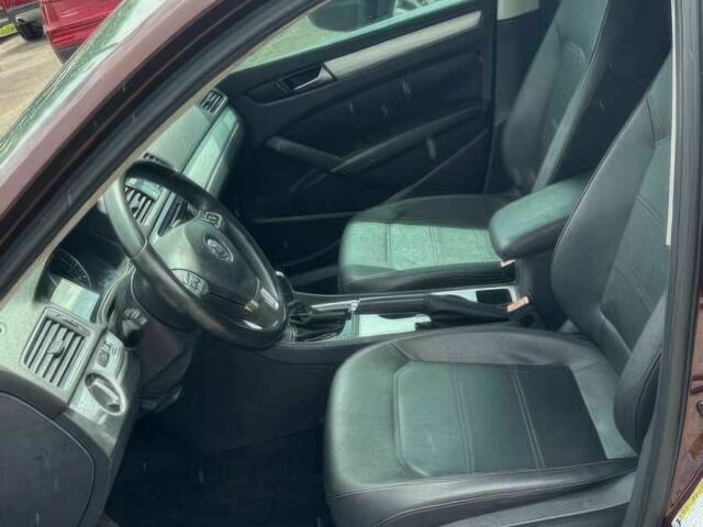 Красный Фольксваген Пассат, объемом двигателя 2 л и пробегом 83 тыс. км за 12100 $, фото 8 на Automoto.ua