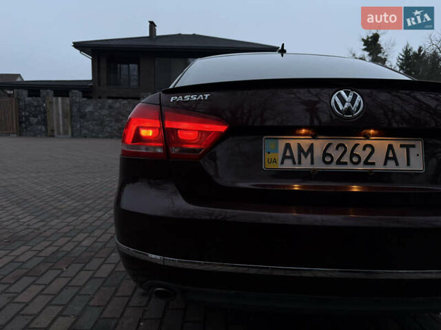Красный Фольксваген Пассат, объемом двигателя 1.97 л и пробегом 220 тыс. км за 9700 $, фото 4 на Automoto.ua