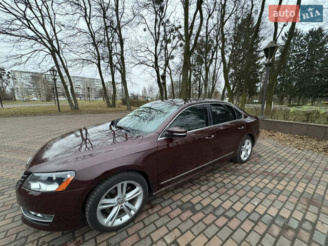 Красный Фольксваген Пассат, объемом двигателя 1.97 л и пробегом 220 тыс. км за 9700 $, фото 7 на Automoto.ua