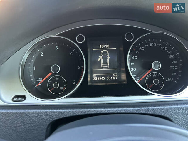 Красный Фольксваген Пассат, объемом двигателя 1.6 л и пробегом 260 тыс. км за 8800 $, фото 45 на Automoto.ua