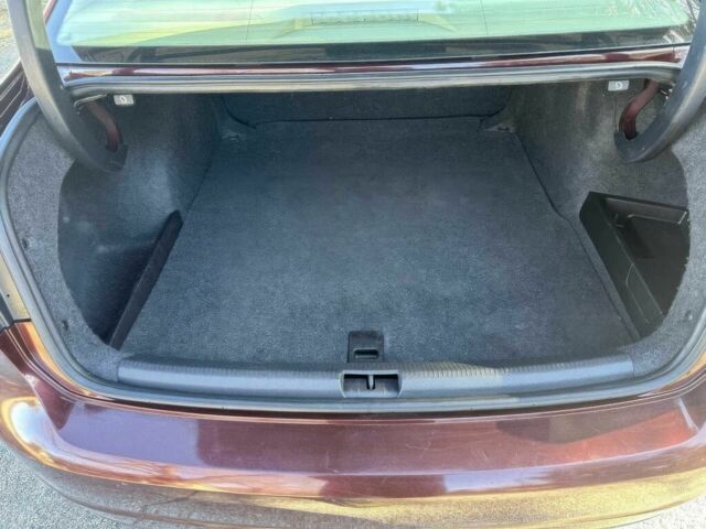 Красный Фольксваген Пассат, объемом двигателя 2 л и пробегом 81 тыс. км за 1250 $, фото 9 на Automoto.ua