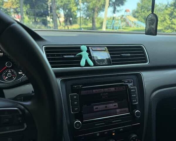 Червоний Фольксваген Пассат, об'ємом двигуна 2.5 л та пробігом 150 тис. км за 11999 $, фото 22 на Automoto.ua