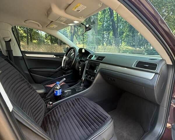 Червоний Фольксваген Пассат, об'ємом двигуна 2.5 л та пробігом 150 тис. км за 11999 $, фото 21 на Automoto.ua