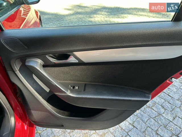 Красный Фольксваген Пассат, объемом двигателя 1.6 л и пробегом 260 тыс. км за 8800 $, фото 37 на Automoto.ua