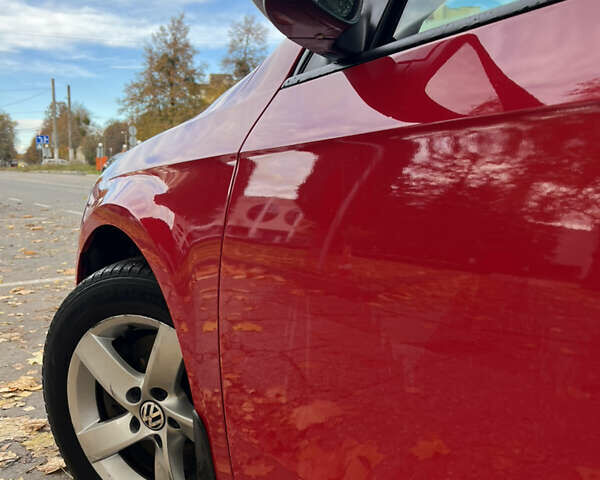 Фольксваген Пассат 2013 в Львове на Automoto.ua Красный Фольксваген Пассат, объемом двигателя 1.4 л и пробегом 268 тыс. км за 8200 $, фото 11 на Automoto.ua