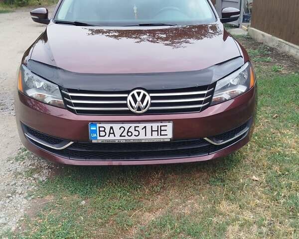 Червоний Фольксваген Пассат, об'ємом двигуна 1.8 л та пробігом 185 тис. км за 12000 $, фото 12 на Automoto.ua