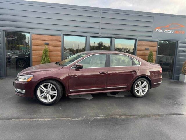 Красный Фольксваген Пассат, объемом двигателя 2 л и пробегом 192 тыс. км за 9750 $, фото 5 на Automoto.ua